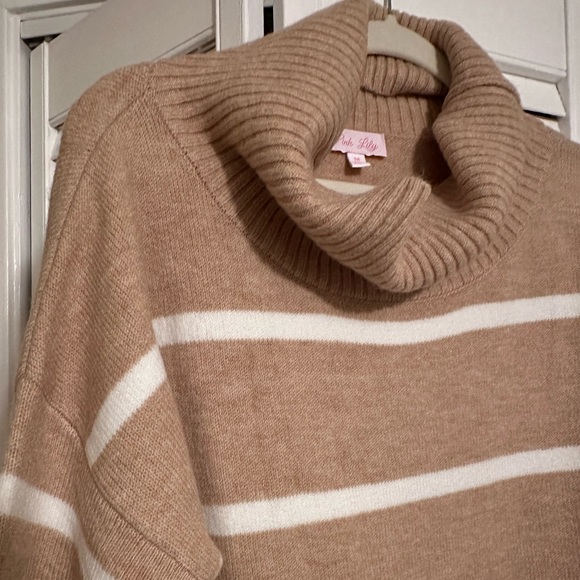 Striped turtleneck sweater dress - Picture 2 of 3